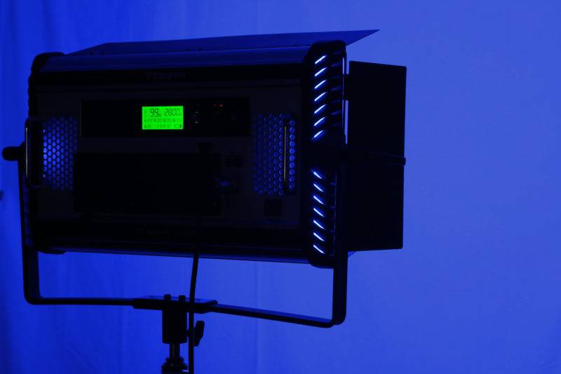 TRIGYN Gear 2200C RGBW LED Video Light - Image 2