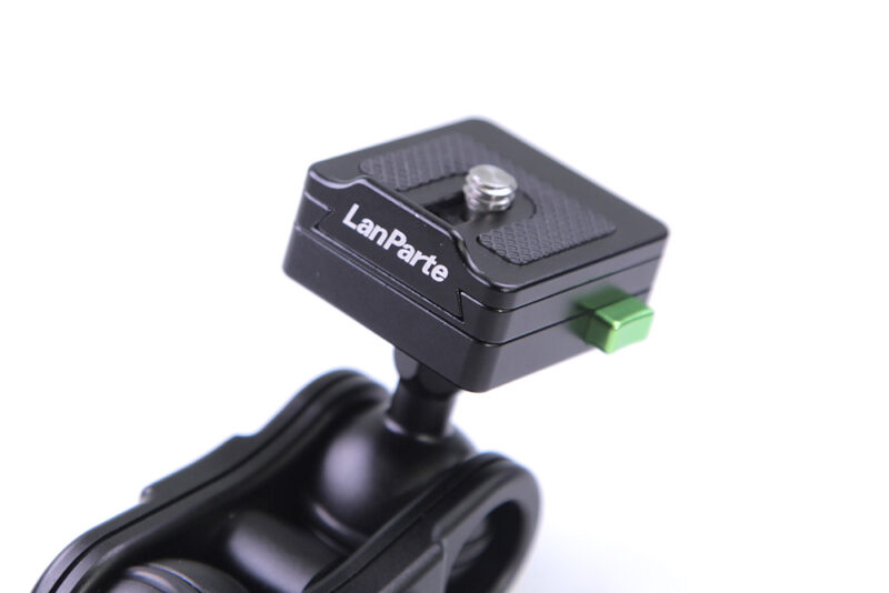 LanParte-Fans Monitor Quick Release Adapter(Flat) - Image 3